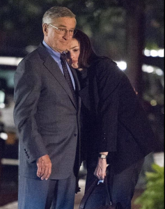 NoteVerticali.it_Anne Hathaway e Robert De Niro_The Intern_2