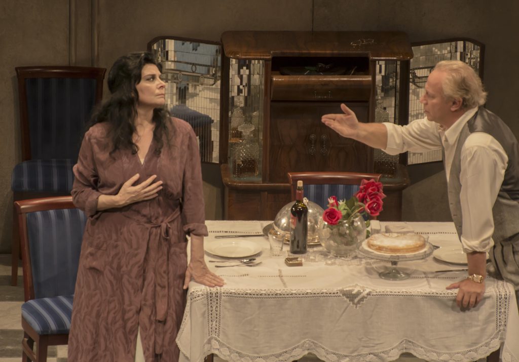 noteverticali.it_filumena_marturano_liliana_cavani_mariangela_d_abbraccio_geppy-gleijeses_teatro_foto_stefania_sammarro_8
