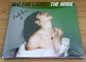 noteverticali.it_bat-for-lashes-the-bride-signed
