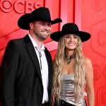 Lainey Wilson sposa Devlin ‘Duck’ Hodges in una cerimonia da sogno in Tennessee