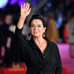 Monica Guerritore: dal debutto alla regia a ‘Ballando con le Stelle’ per una nuova sfida